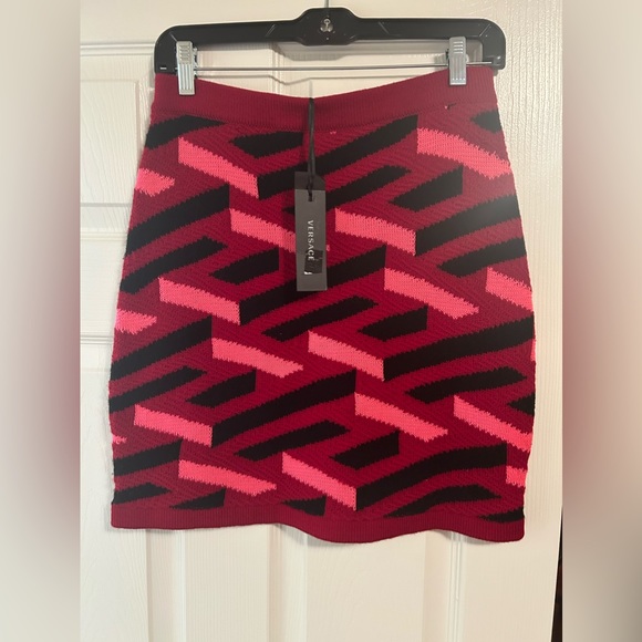 Versace knit mini skirt NWT - Picture 5 of 6